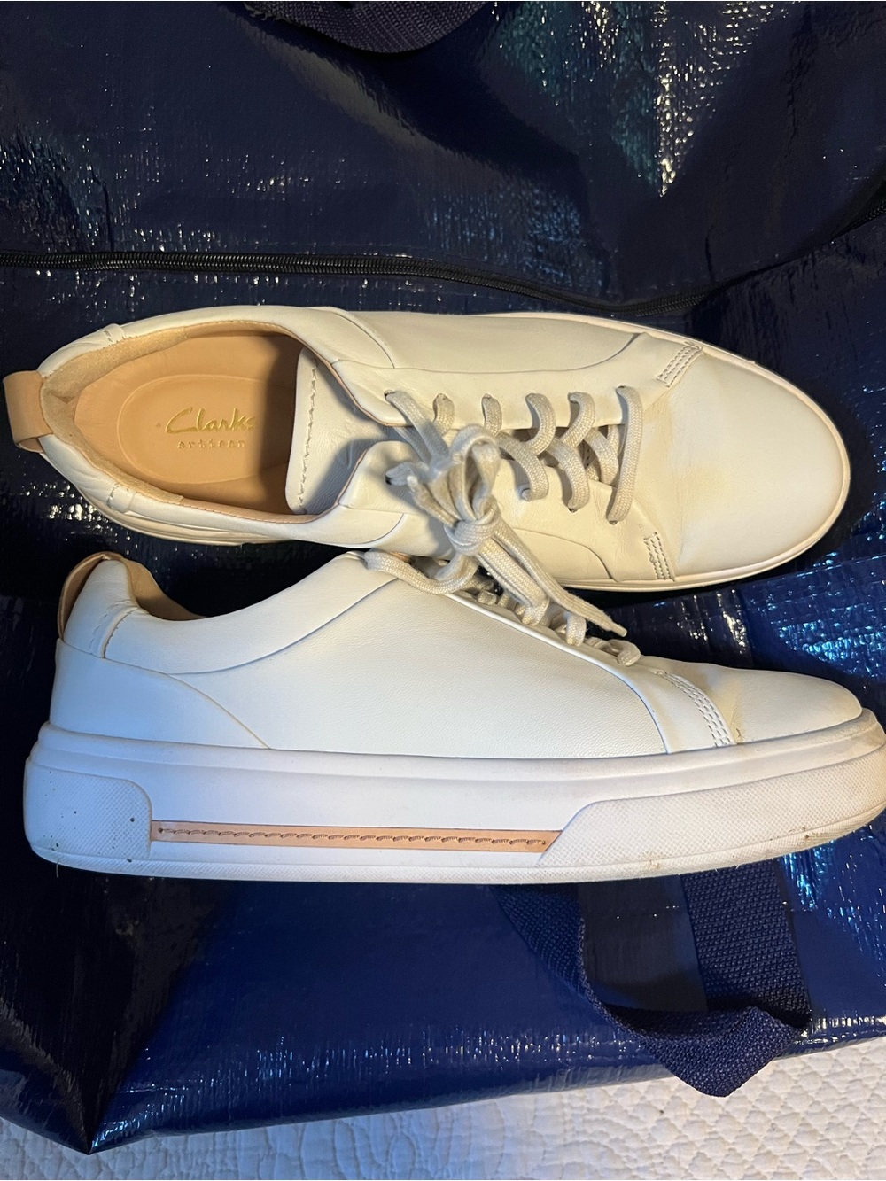 Clarks Women’s White Leather Low-Top Sneakers